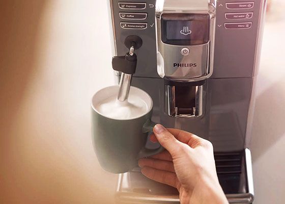 Philips Pyszna kremowa pianka. Klasyczny spieniacz do mleka.