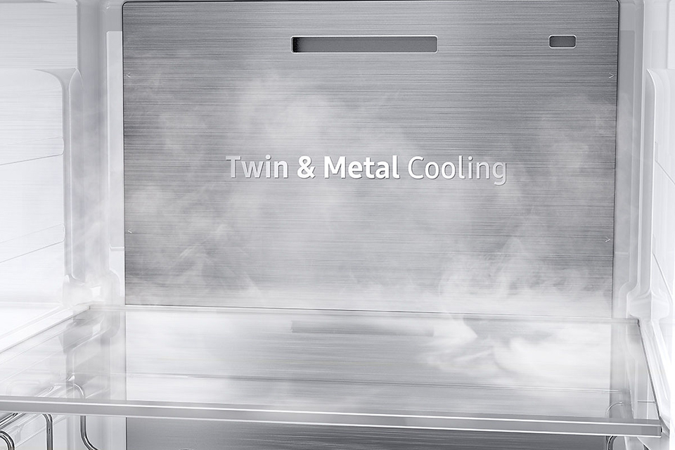 Samsung Stabilna temperatura wewnątrz. Metal Cooling