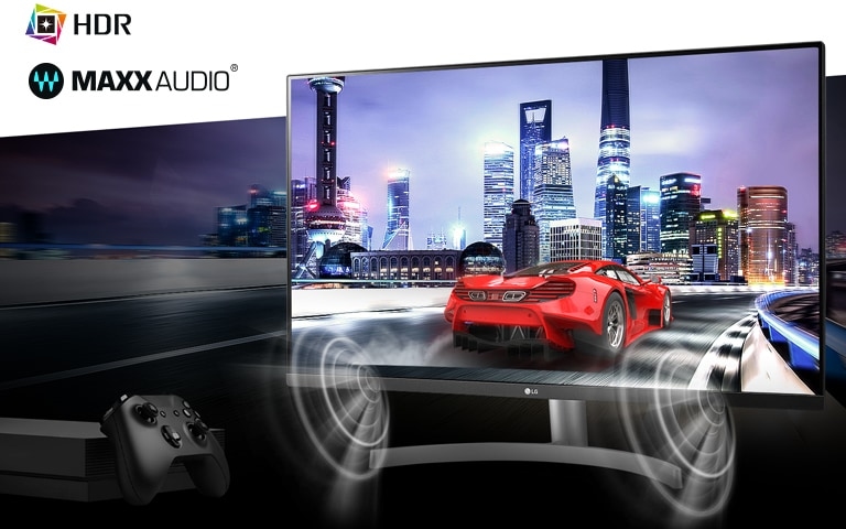 Wciągająca gra konsolowa w prawdziwej jakości 4K HDR — scena samochodowa z MAXXAUDIO®