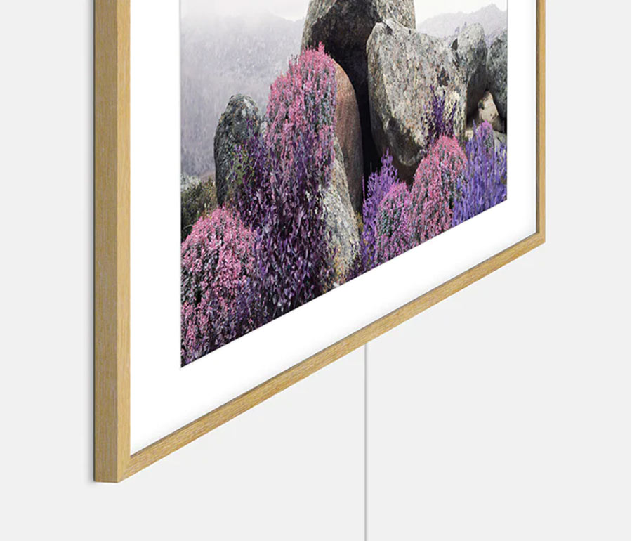 the-frame-polaczenie-dopasowany-uchwytc